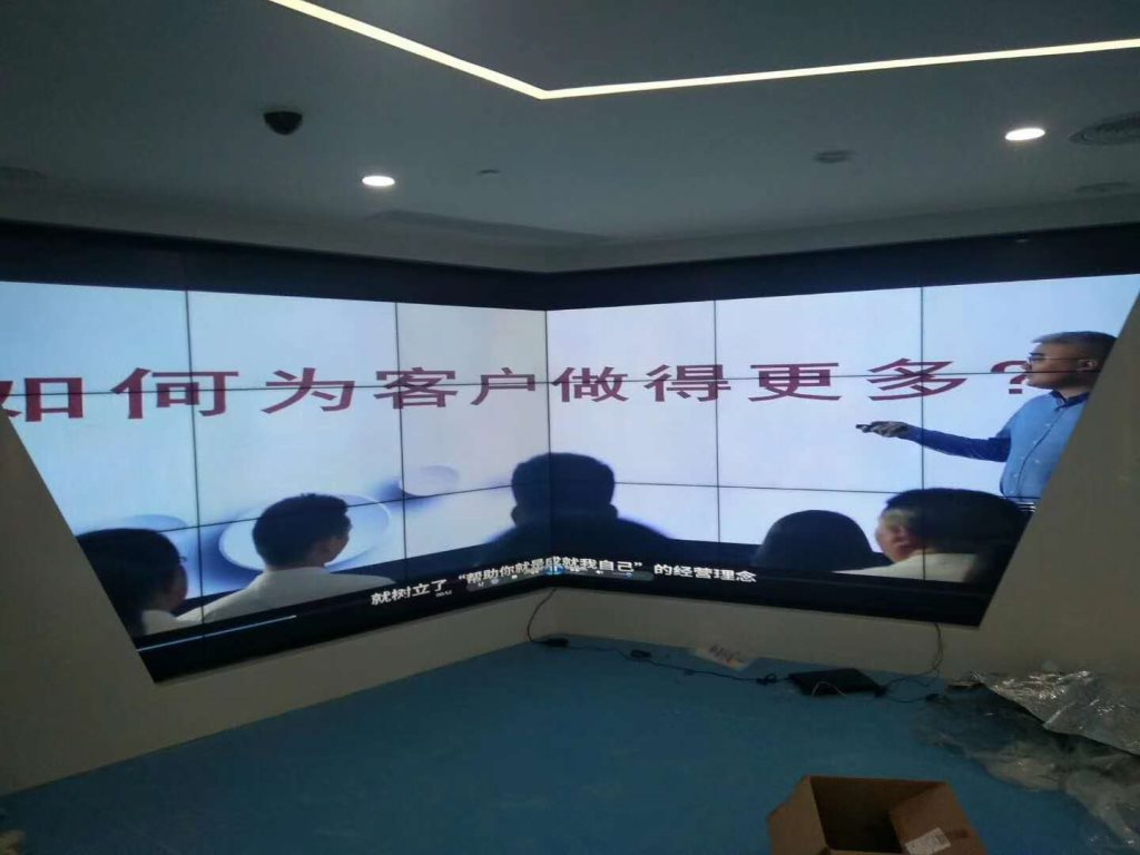 LED电子屏和LCD拼接屏哪个好？